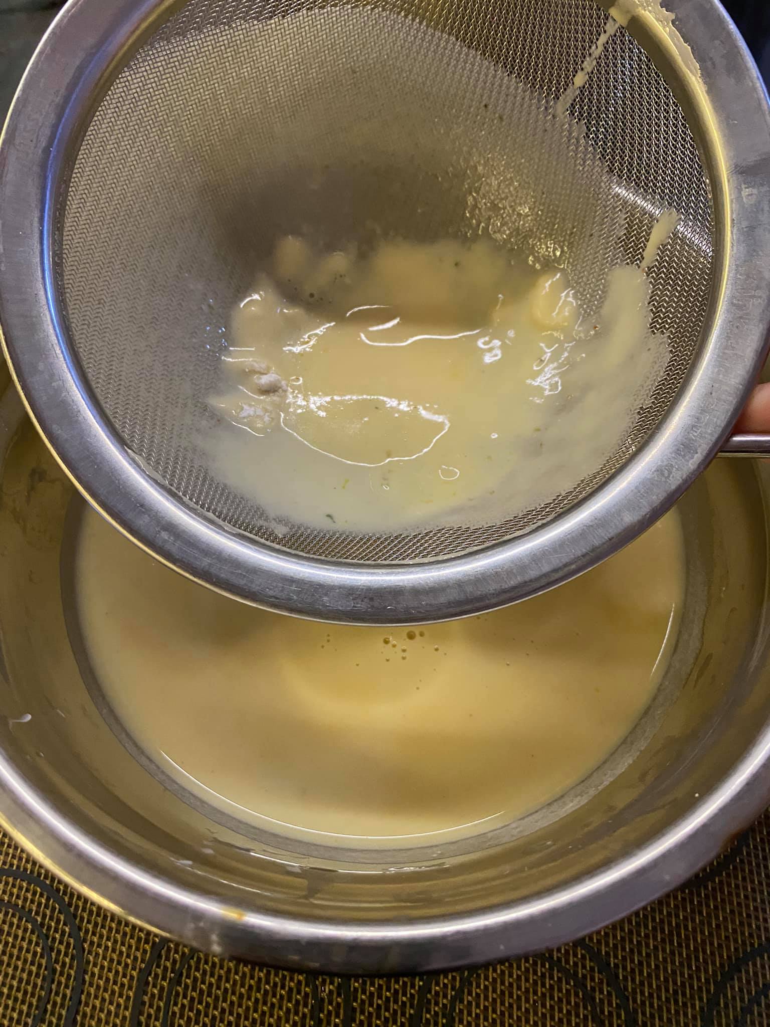 Rây bột bánh cho mịn