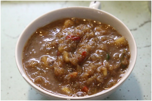 mắm nên chấm bò cuốn lá lốt