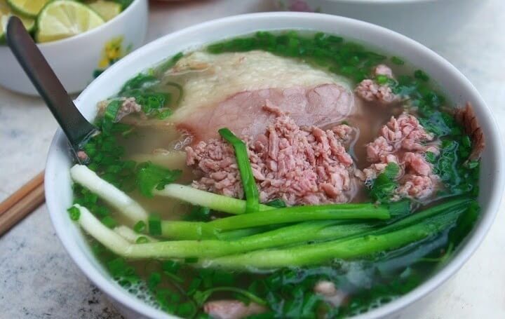 Phở gầu bò