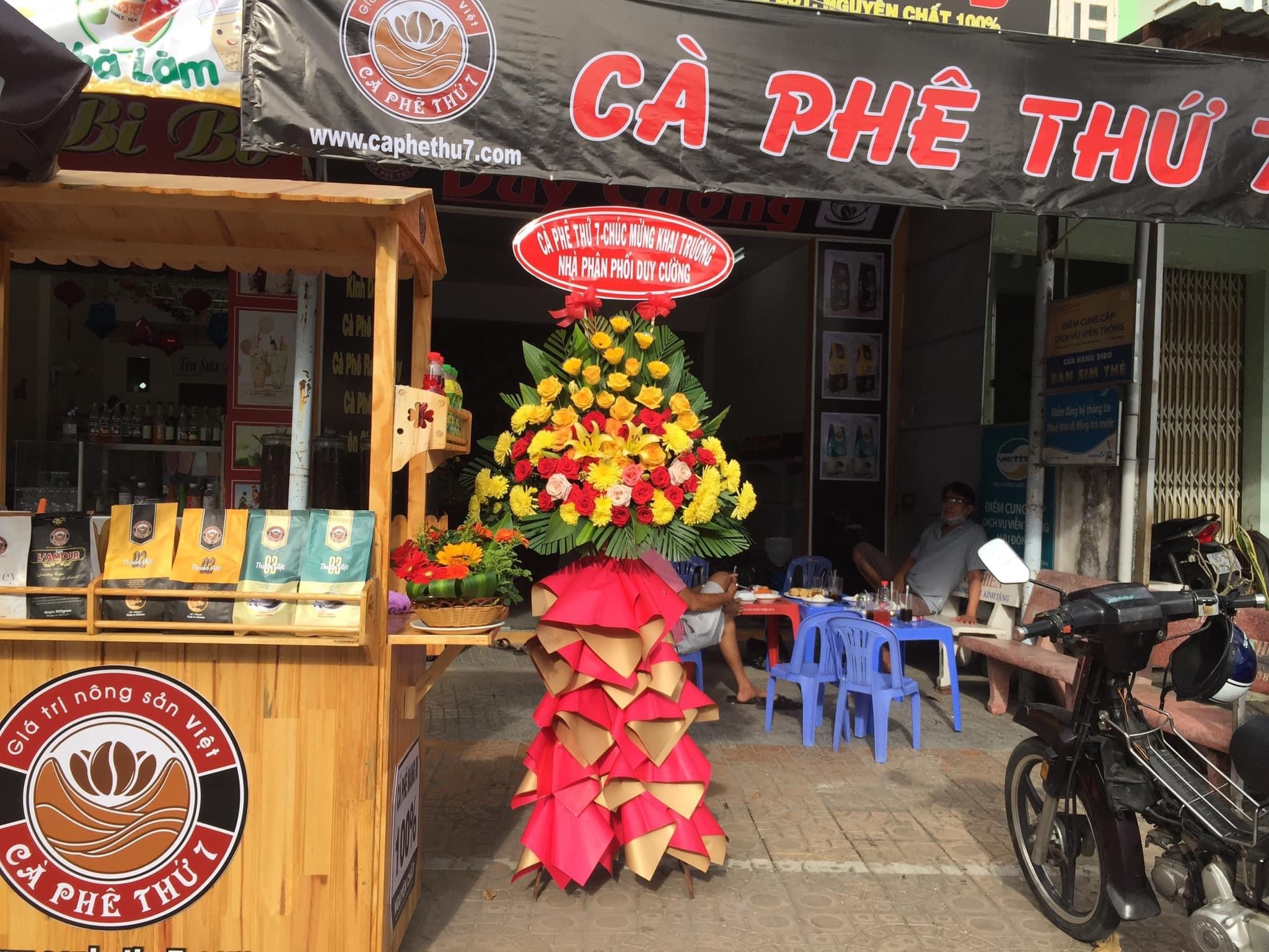Hình ảnh khai trương một điểm cà phê thứ 7